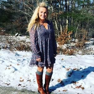 Meet your Posher, Cassandra